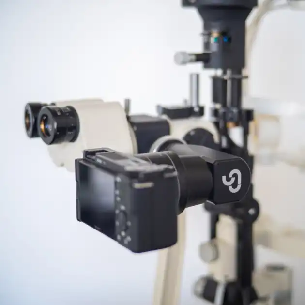 MicroREC Ultra attached to a slit lamp system, ready for ophthalmic imaging