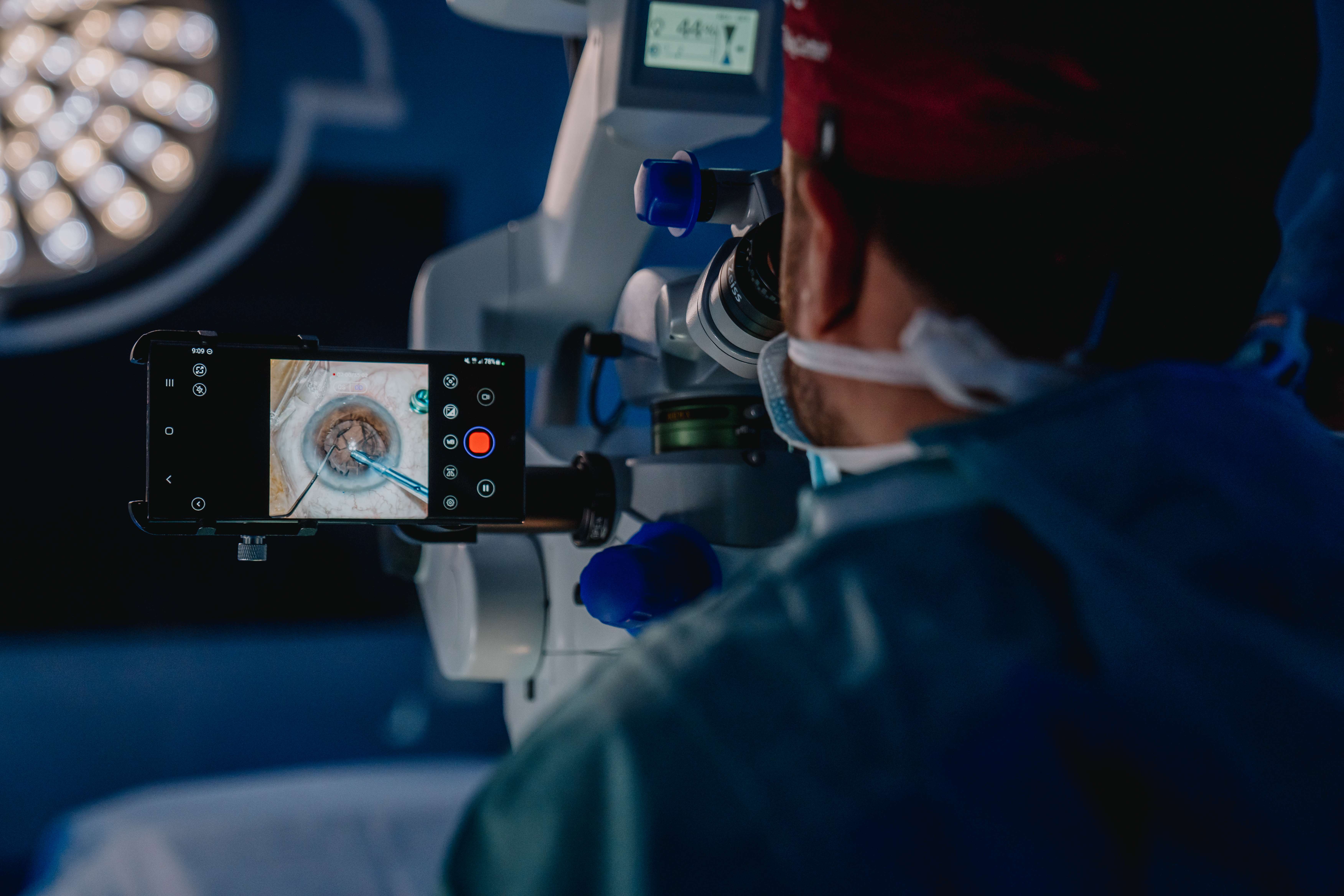 Custom Surgical Launches New Generation of MicroREC for Digitizing Microscopes and Slit Lamps